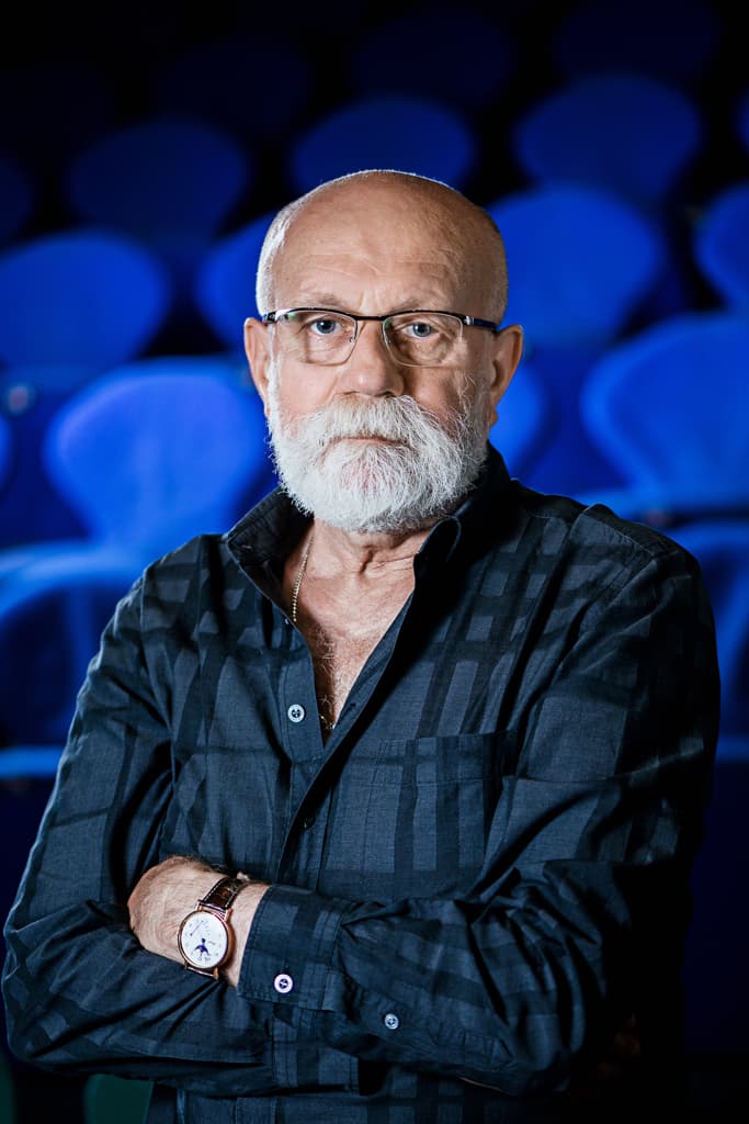 Фесько в мастерской